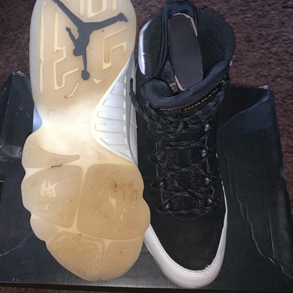 Air Jordan 9 - Picture 2 of 3